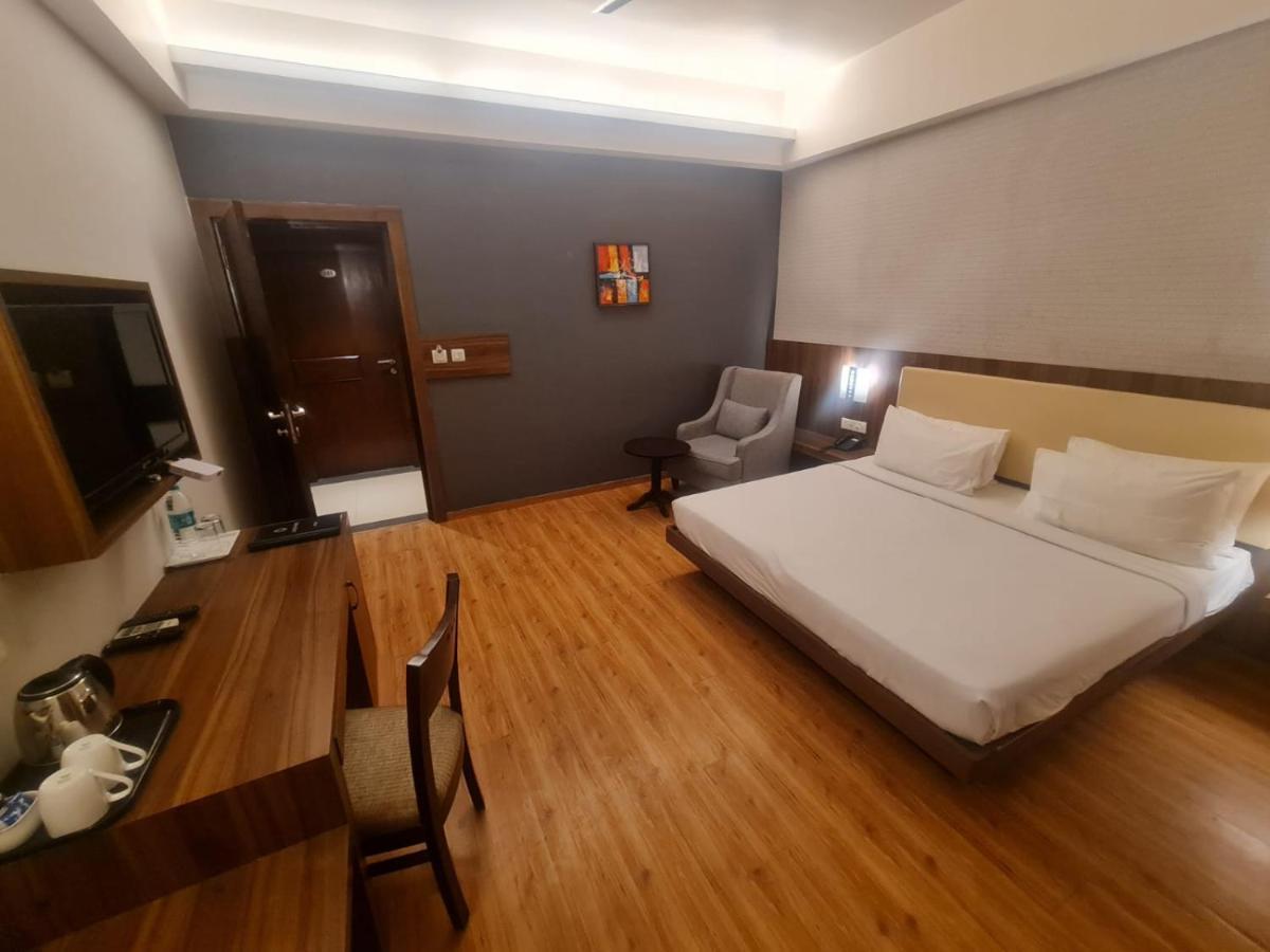 Hotel Lemon Park Haldwāni Dış mekan fotoğraf